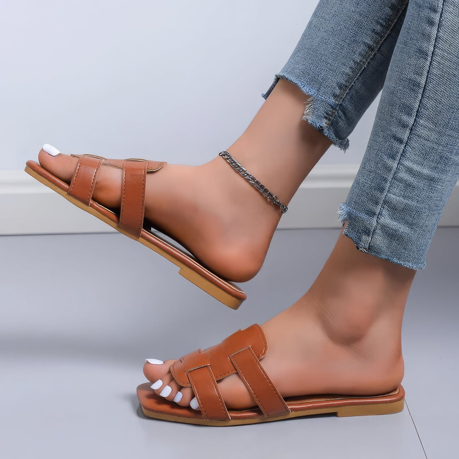 Sienna | Comfortable & Stylish Flat Sandals