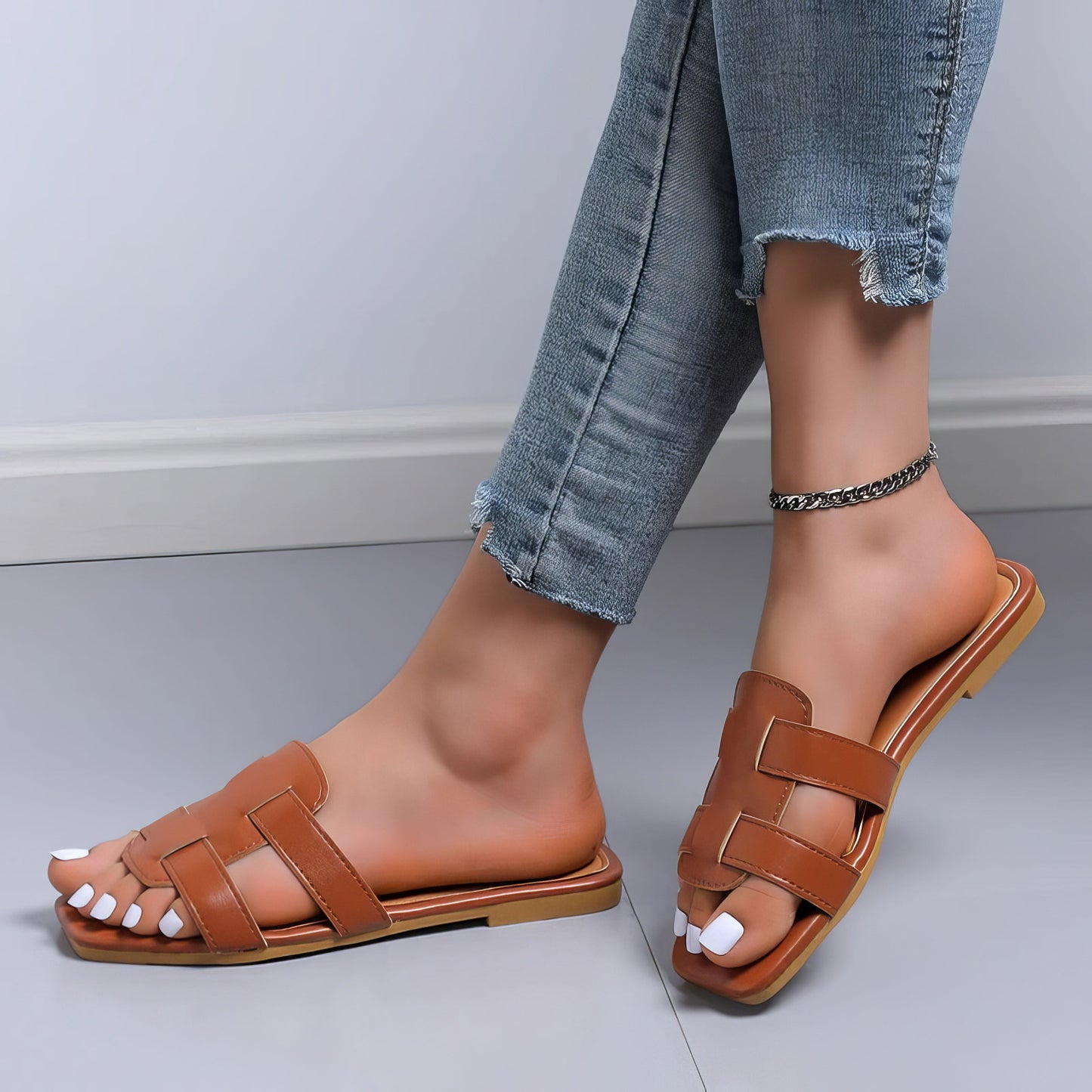 Sienna | Comfortable & Stylish Flat Sandals