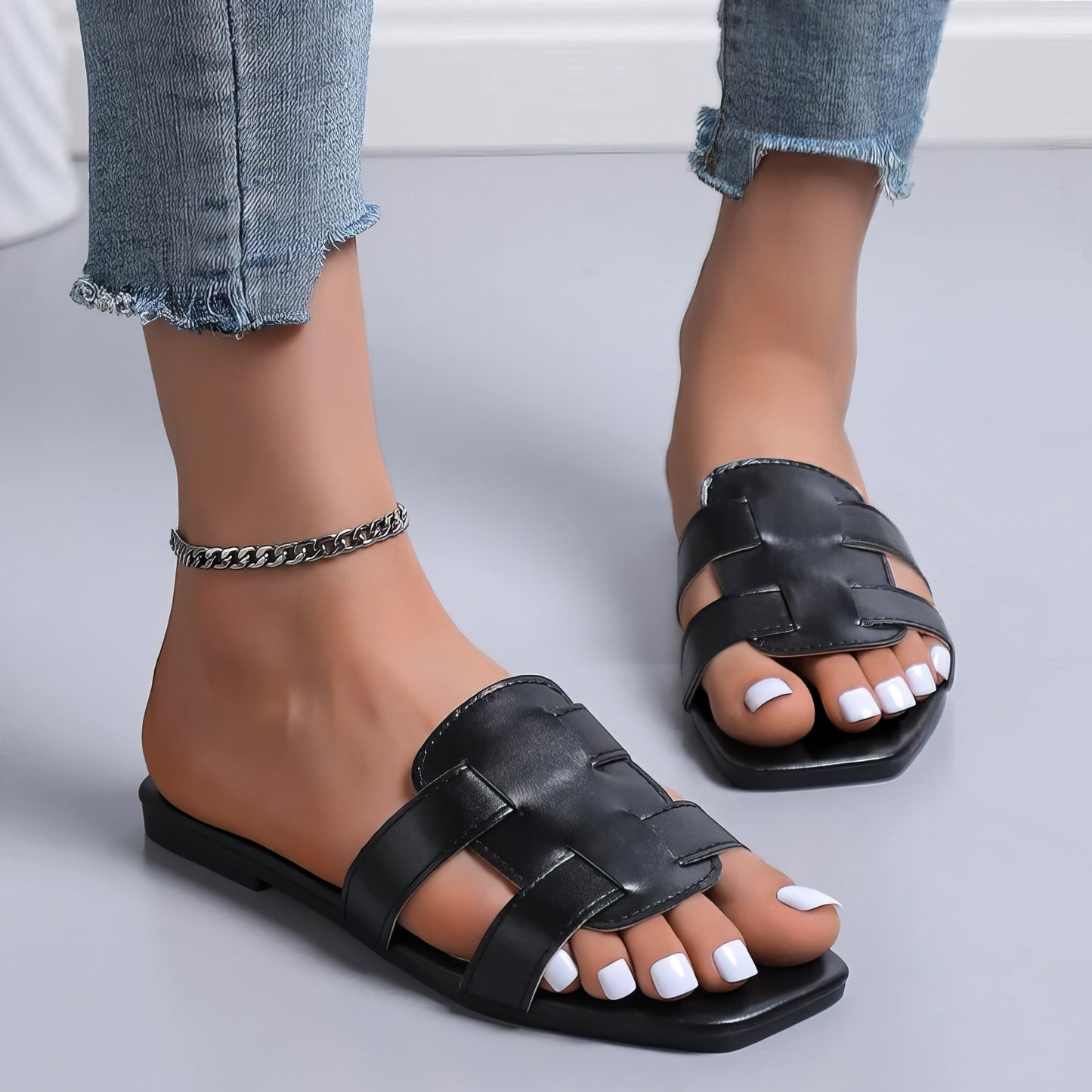 Sienna | Comfortable & Stylish Flat Sandals